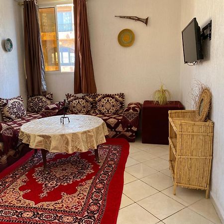 فندق Red Carpet Surf Camp Sea, Mountain & Garden Escape Tamraght المظهر الخارجي الصورة