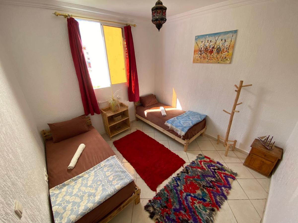 فندق Red Carpet Surf Camp Sea, Mountain & Garden Escape Tamraght المظهر الخارجي الصورة