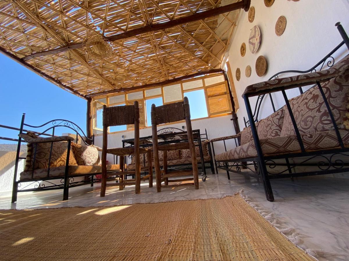 فندق Red Carpet Surf Camp Sea, Mountain & Garden Escape Tamraght المظهر الخارجي الصورة