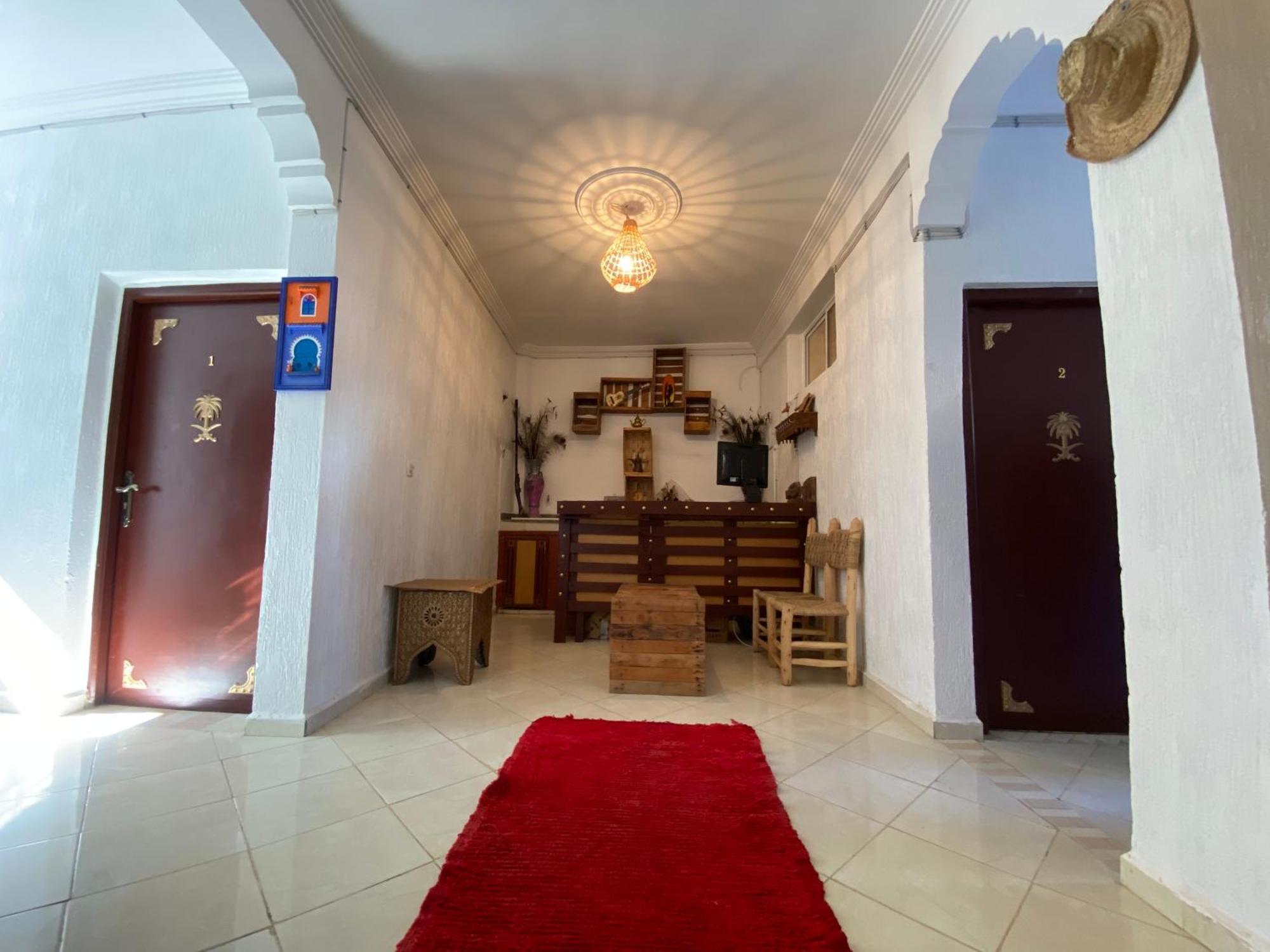 فندق Red Carpet Surf Camp Sea, Mountain & Garden Escape Tamraght المظهر الخارجي الصورة