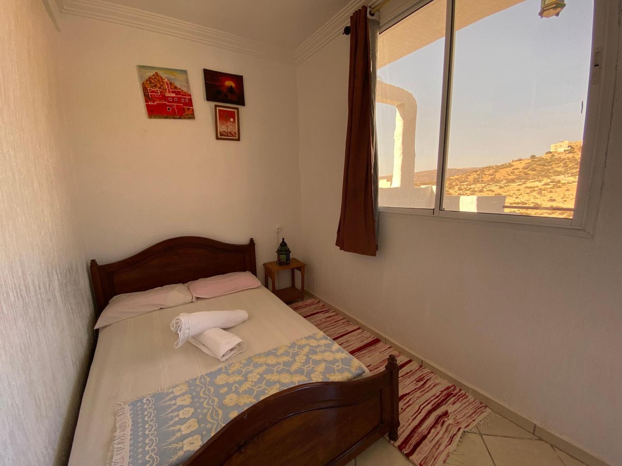 فندق Red Carpet Surf Camp Sea, Mountain & Garden Escape Tamraght الغرفة الصورة