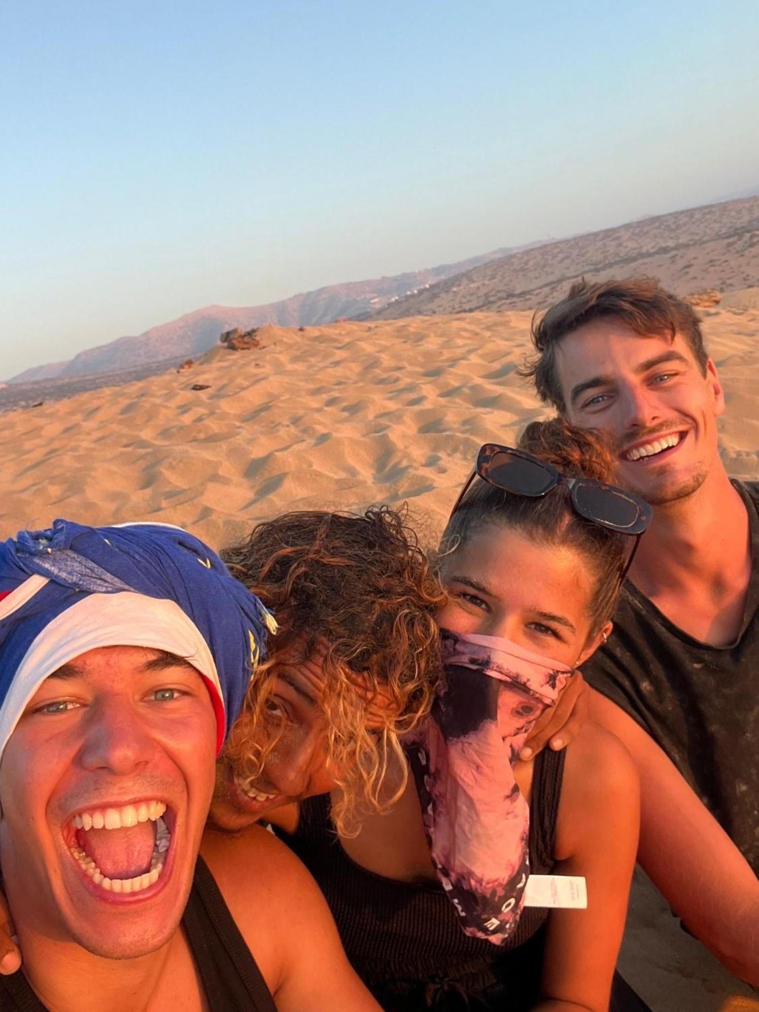 فندق Red Carpet Surf Camp Sea, Mountain & Garden Escape Tamraght المظهر الخارجي الصورة