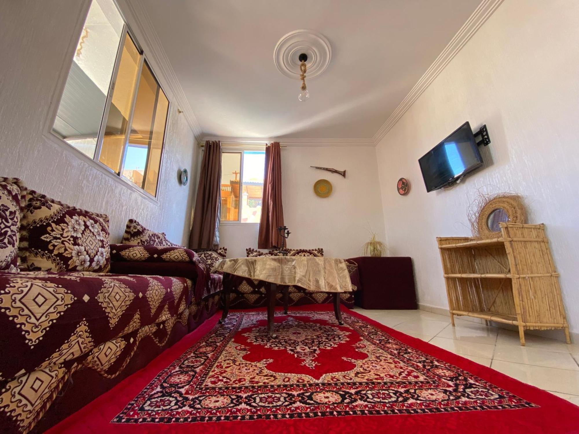 فندق Red Carpet Surf Camp Sea, Mountain & Garden Escape Tamraght المظهر الخارجي الصورة