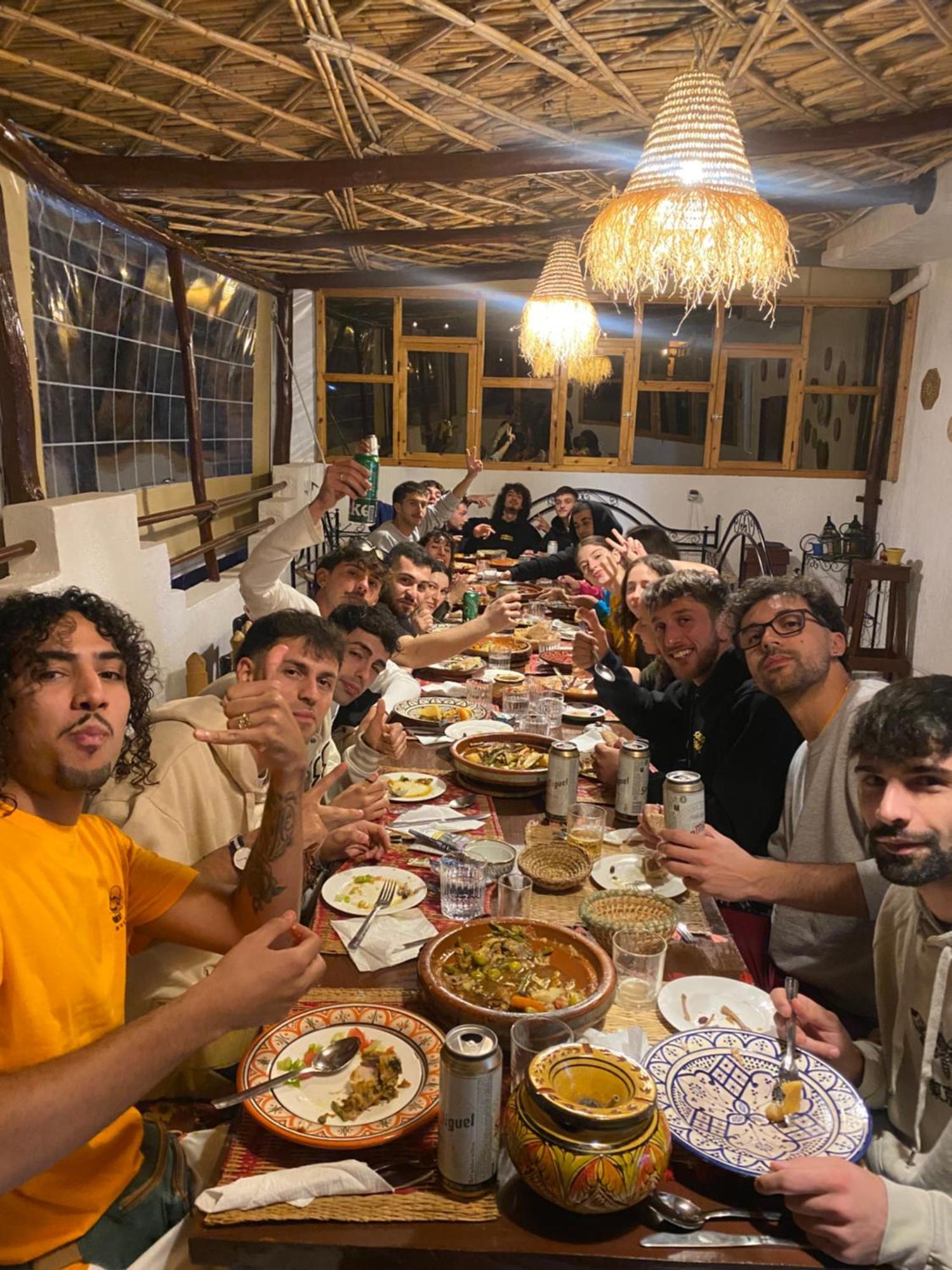 فندق Red Carpet Surf Camp Sea, Mountain & Garden Escape Tamraght المظهر الخارجي الصورة