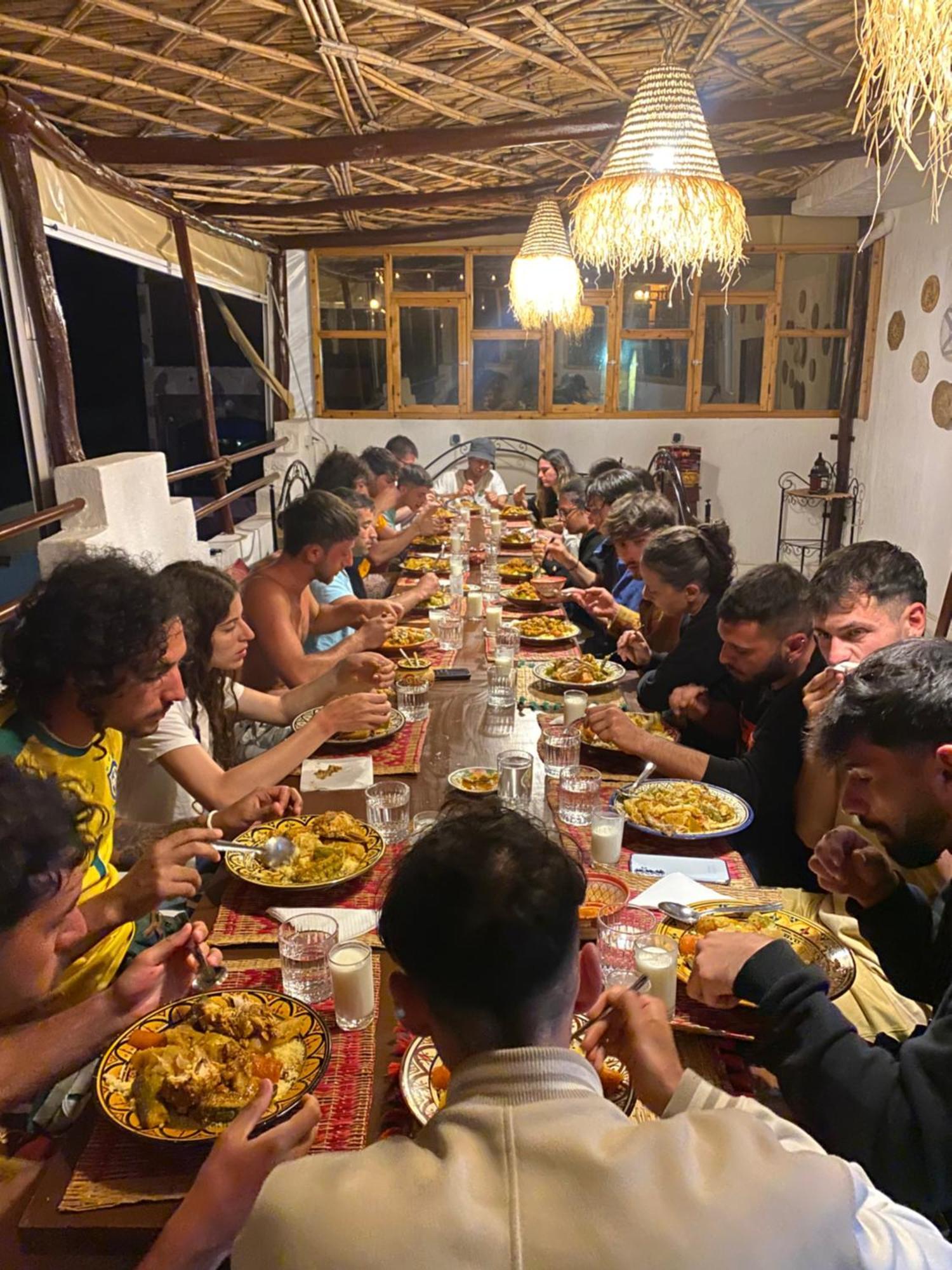 فندق Red Carpet Surf Camp Sea, Mountain & Garden Escape Tamraght المظهر الخارجي الصورة